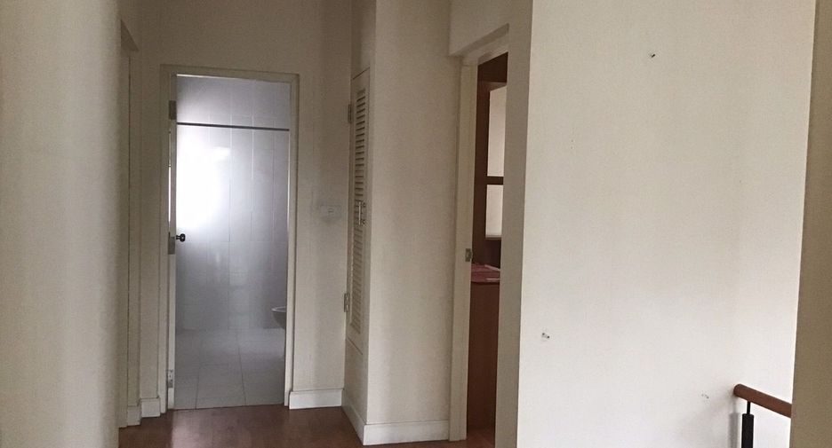 Casa en alquiler de 3 habitaciones en Bang Kruai, Nonthaburi