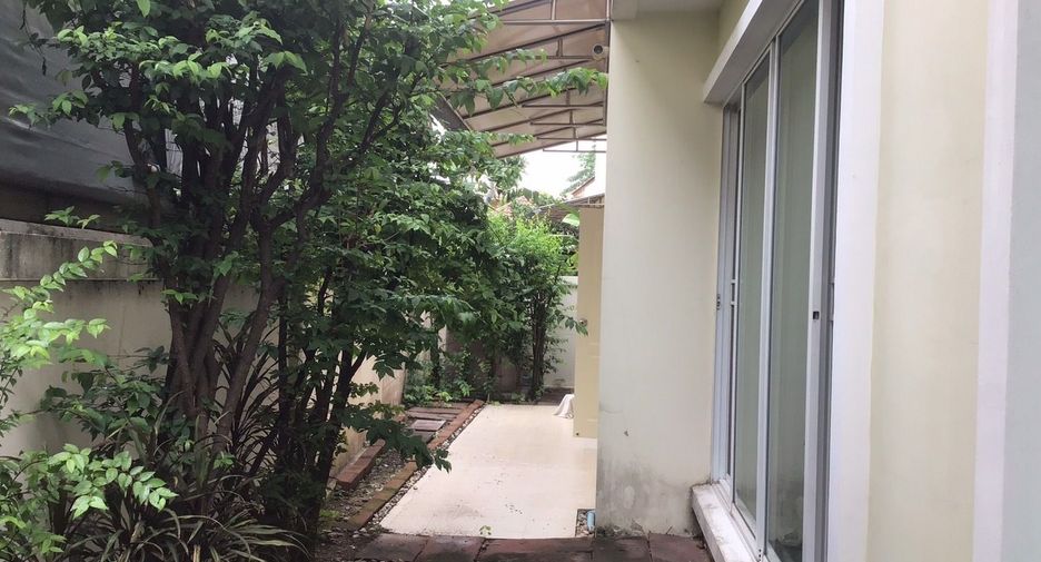 Casa en alquiler de 3 habitaciones en Bang Kruai, Nonthaburi