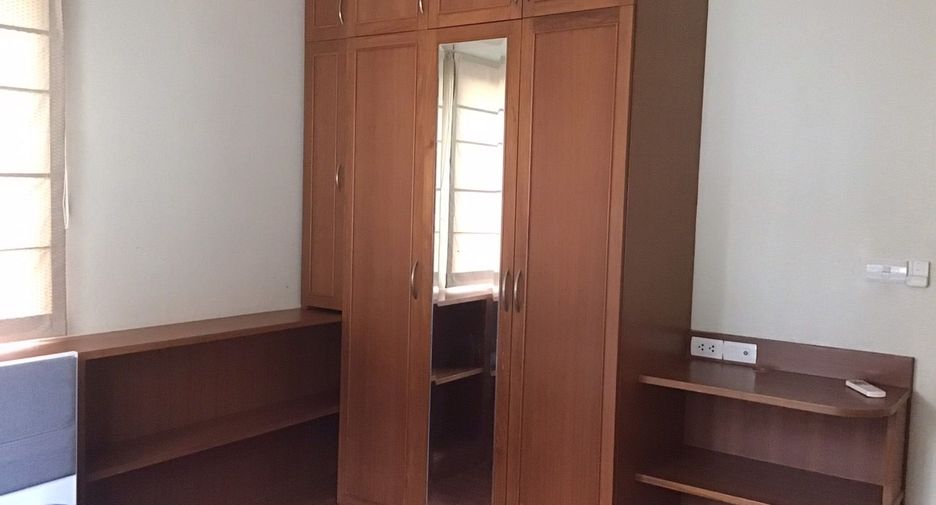 Casa en alquiler de 3 habitaciones en Bang Kruai, Nonthaburi