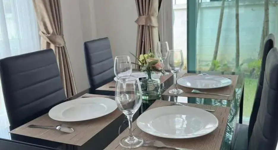 Аренда 3 спальни дом в Пхукет Тощн, Пхукет