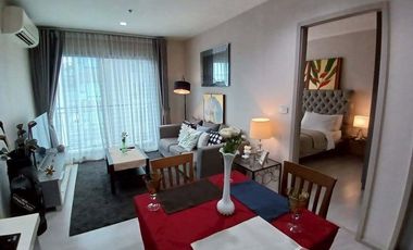 Condo en venta de 2 habitaciones en Khlong Toei, Bangkok