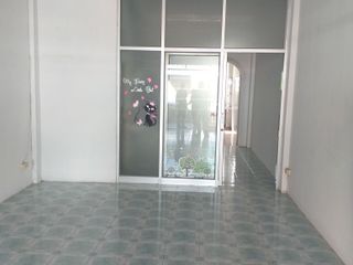 For sale 4 bedrooms townhouse in Khlong Sam Wa, Bangkok