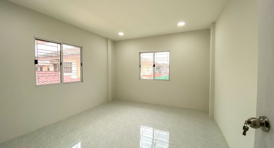 Haus zum Kauf mit 4 Zimmer in Krathum Baen, Samut Sakhon