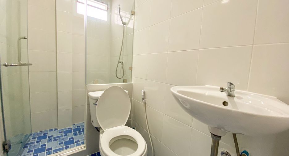 Haus zum Kauf mit 4 Zimmer in Krathum Baen, Samut Sakhon