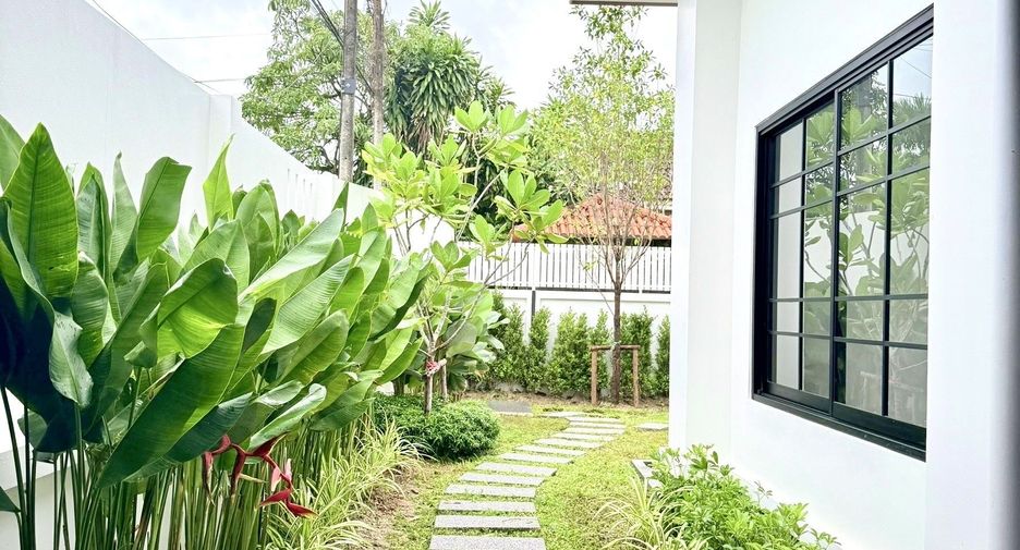 For sale 3 bedrooms house in Mueang Phuket, Phuket