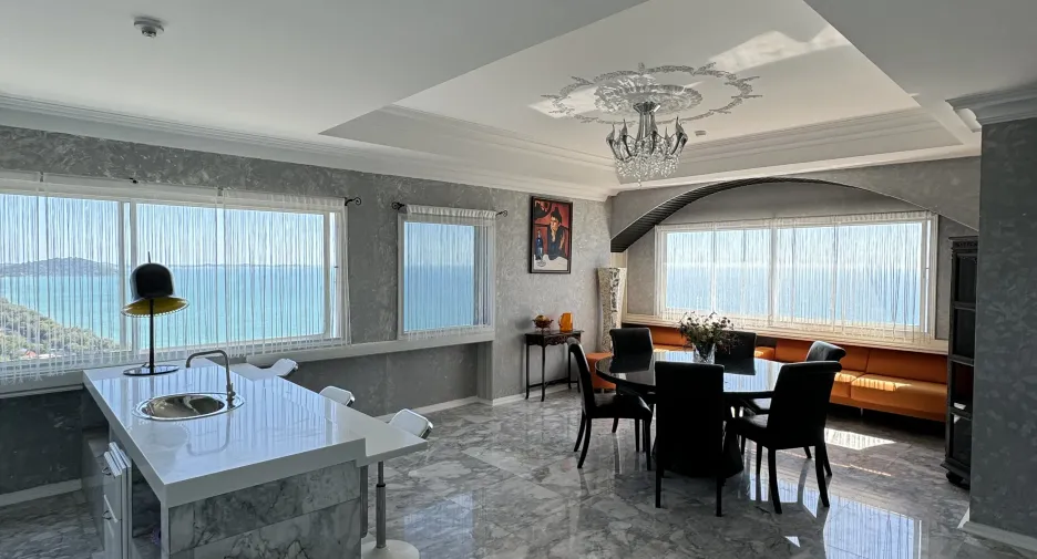 For sale 2 ベッドルーム condo in Mueang Rayong, Rayong