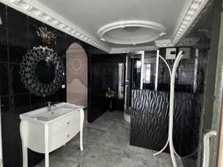 Продажа 2 спальни кондо в Мыанг Районг, Районг
