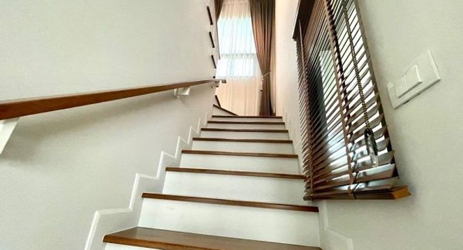 Haus zum Kauf mit 4 Zimmer in Bang Sao Thong, Samut Prakan