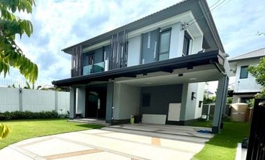 Haus zum Kauf mit 4 Zimmer in Bang Sao Thong, Samut Prakan