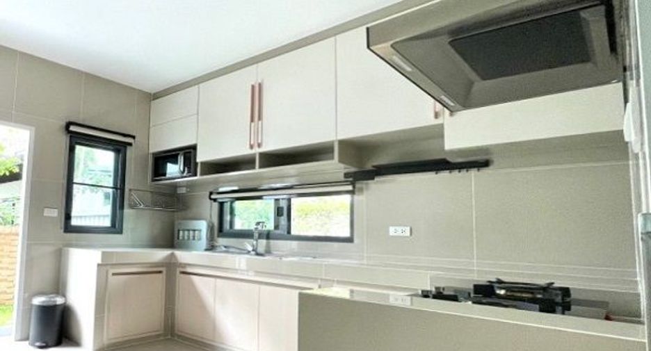 Haus zum Kauf mit 4 Zimmer in Bang Sao Thong, Samut Prakan