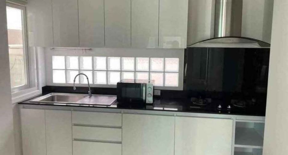 Haus zur Miete mit 3 Zimmer in Mueang Phuket, Phuket