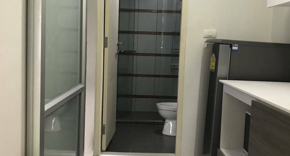 For sale 1 bed condo in Khlong Luang, Pathum Thani