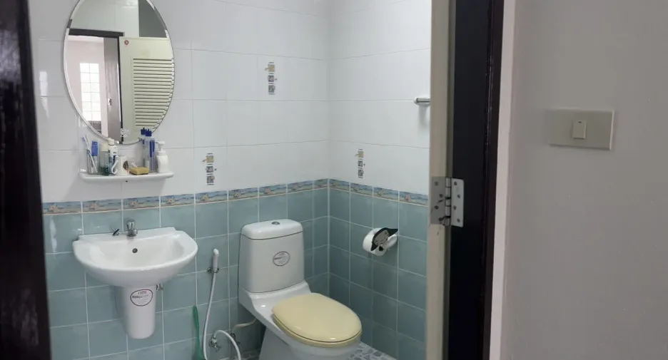 For sale 3 bedrooms townhouse in Hat Yai, Songkhla