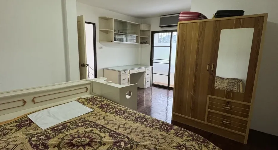 For sale 3 bedrooms townhouse in Hat Yai, Songkhla