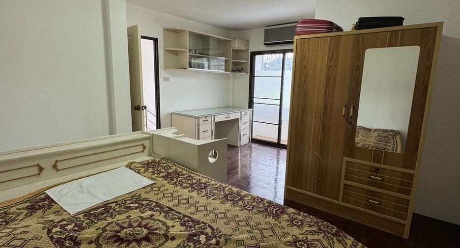 For sale 3 bedrooms townhouse in Hat Yai, Songkhla