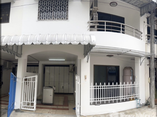 À vendre 3 chambres maison de ville à Hat Yai, Songkhla