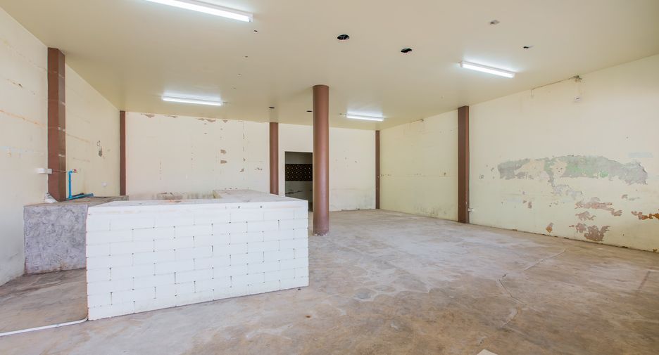 For sale and for rent 3 bedrooms townhouse in Mueang Phrae, Phrae