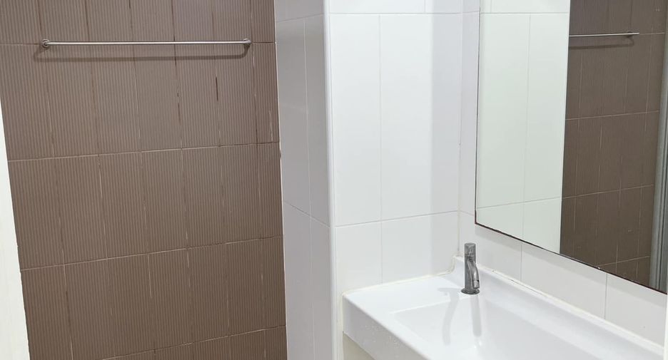 For sale 2 bedrooms condo in Bang Sue, Bangkok