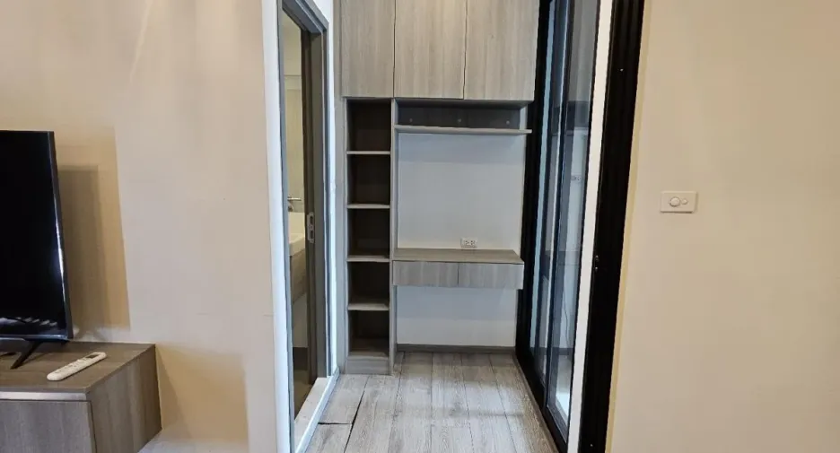 For sale and for rent 1 bed condo in Mueang Samut Prakan, Samut Prakan