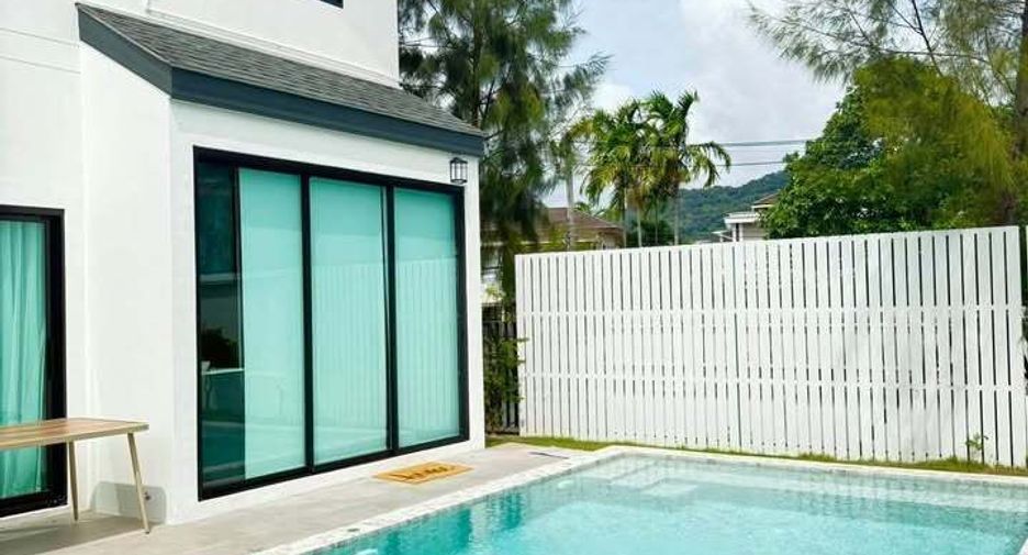For rent 3 bedrooms villa in Mueang Phuket, Phuket