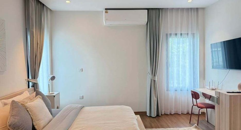 For rent 3 bedrooms villa in Mueang Phuket, Phuket