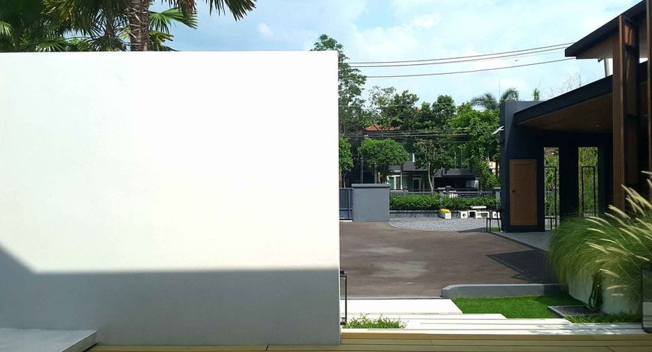 À vendre et à louer 6 chambres maison à Lam Luk Ka, Pathum Thani