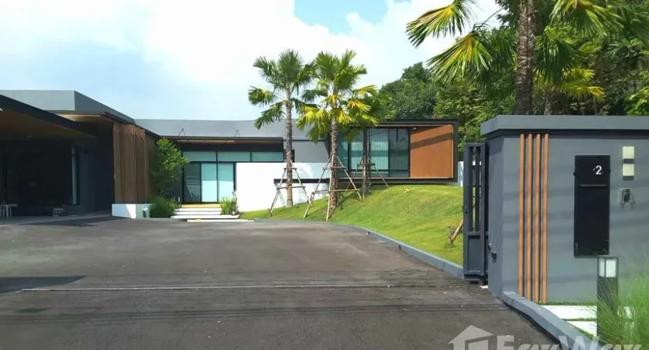 For sale そして for rent 6 ベッドルーム house in Lam Luk Ka, Pathum Thani