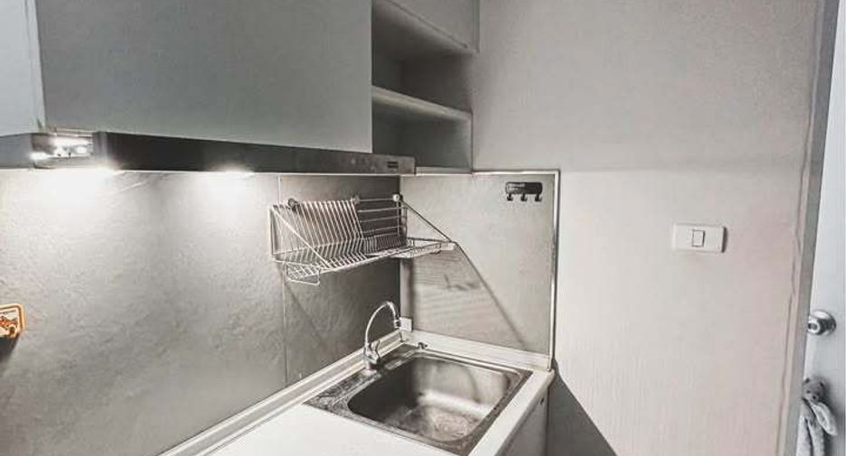 For rent 1 bed condo in Mueang Pathum Thani, Pathum Thani