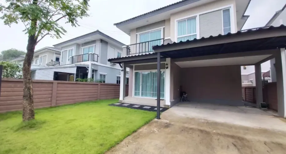 Casa en alquiler de 3 habitaciones en Mueang Phuket, Phuket