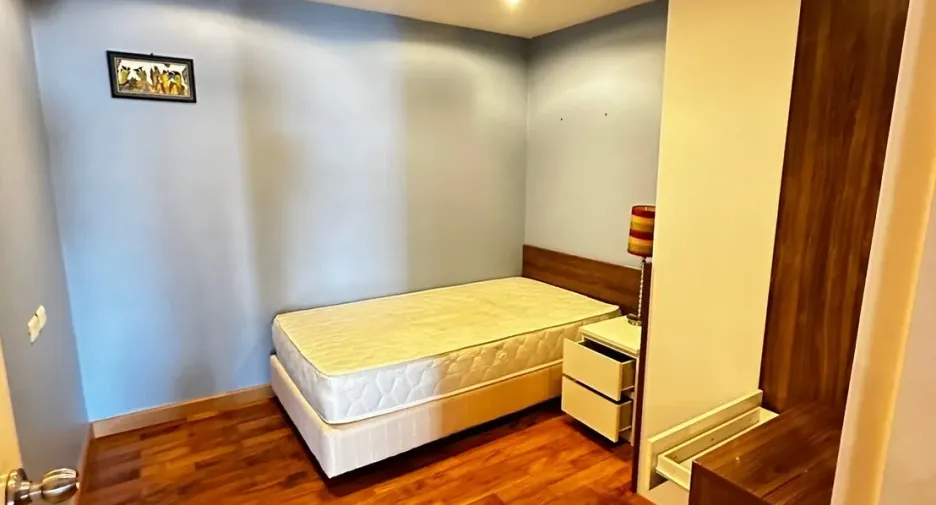 For sale 2 bedrooms condo in Watthana, Bangkok