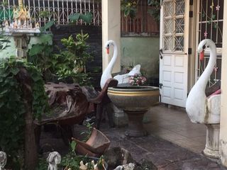 Casa adosada en venta de 2 habitaciones en Krathum Baen, Samut Sakhon