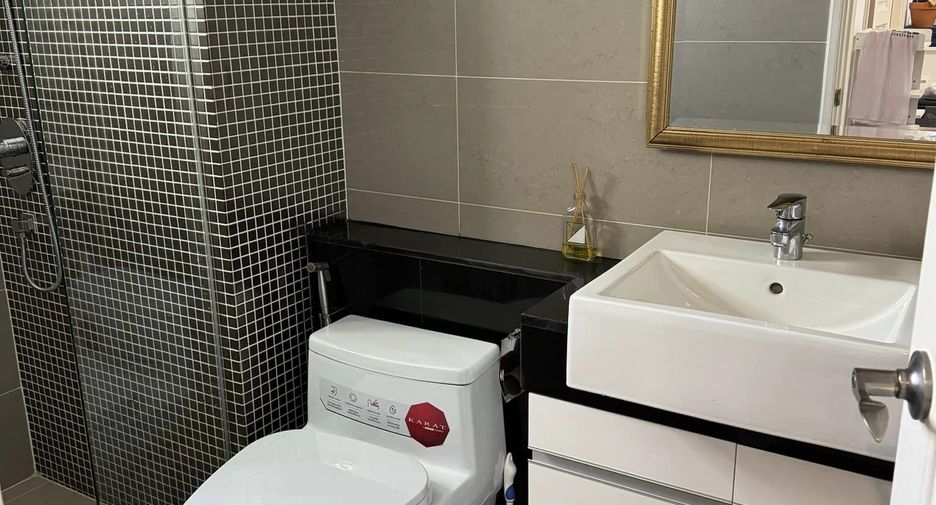 Wohnung zum Kauf und zur Miete mit 2 Zimmer in Huai Khwang, Bangkok
