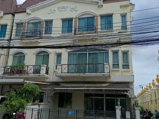 出售 3 卧室 公寓 在 Bang Kapi, 曼谷