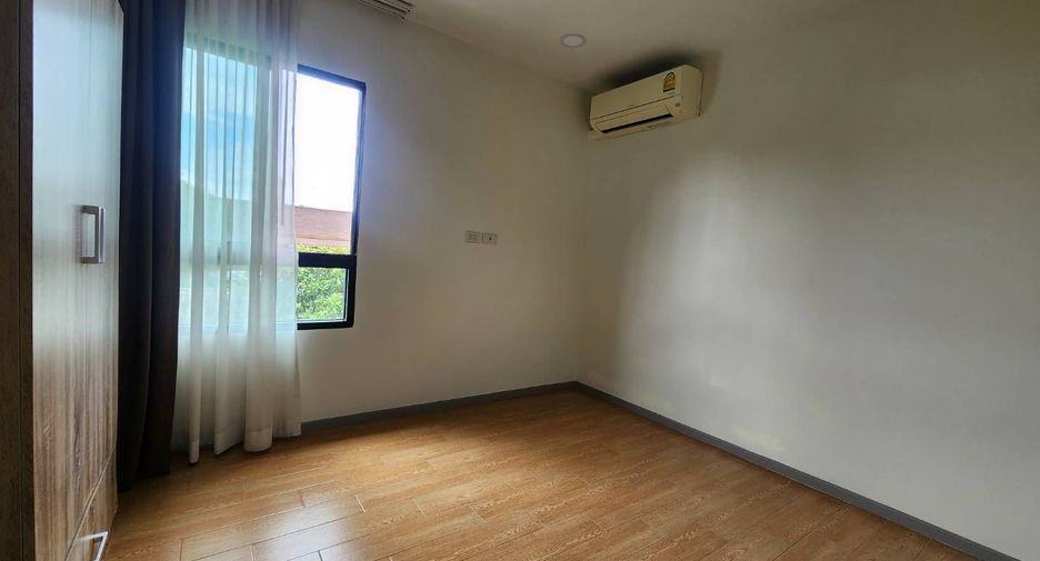 À vendre 3 chambres maison de ville à Suan Luang, Bangkok
