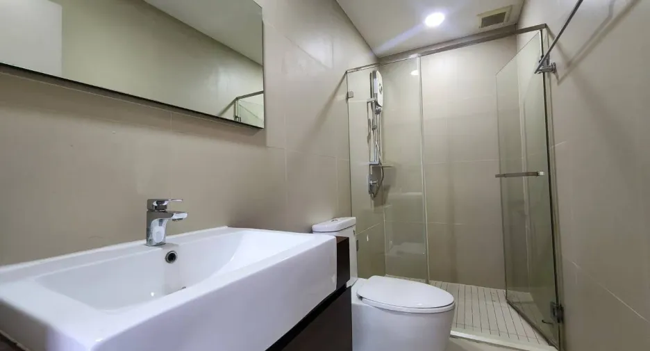 À vendre 3 chambres maison de ville à Suan Luang, Bangkok