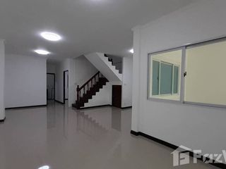 For sale 5 bedrooms townhouse in Thanyaburi, Pathum Thani