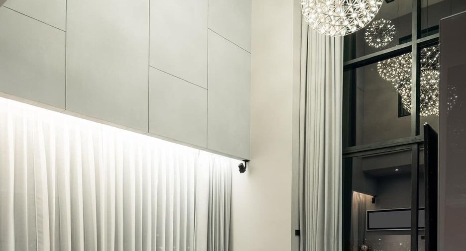 For sale 2 bedrooms condo in Khlong San, Bangkok