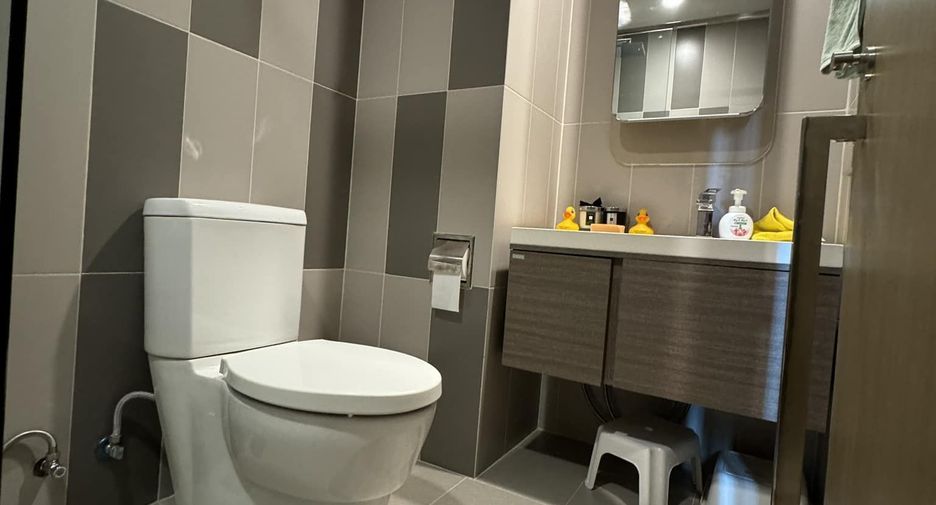 For sale 2 bedrooms condo in Khlong San, Bangkok