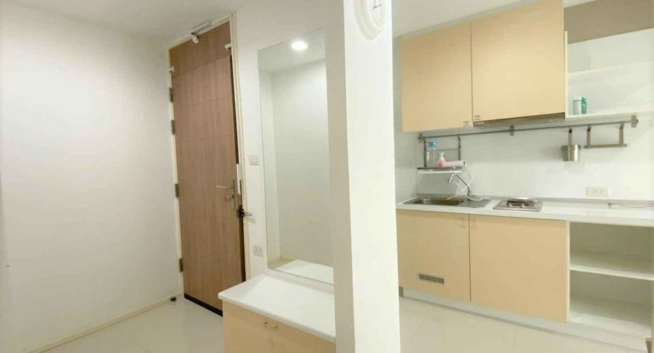 For sale 2 bedrooms condo in Phra Khanong, Bangkok