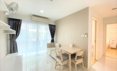 Condo en venta de 2 habitaciones en Phra Khanong, Bangkok