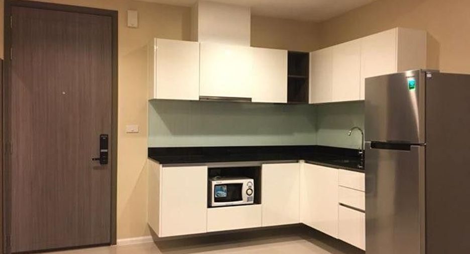 Продажа 1 кровать кондо в Хуаи Кхщанг, Бангкок