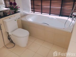 For sale 2 bedrooms condo in Khlong San, Bangkok