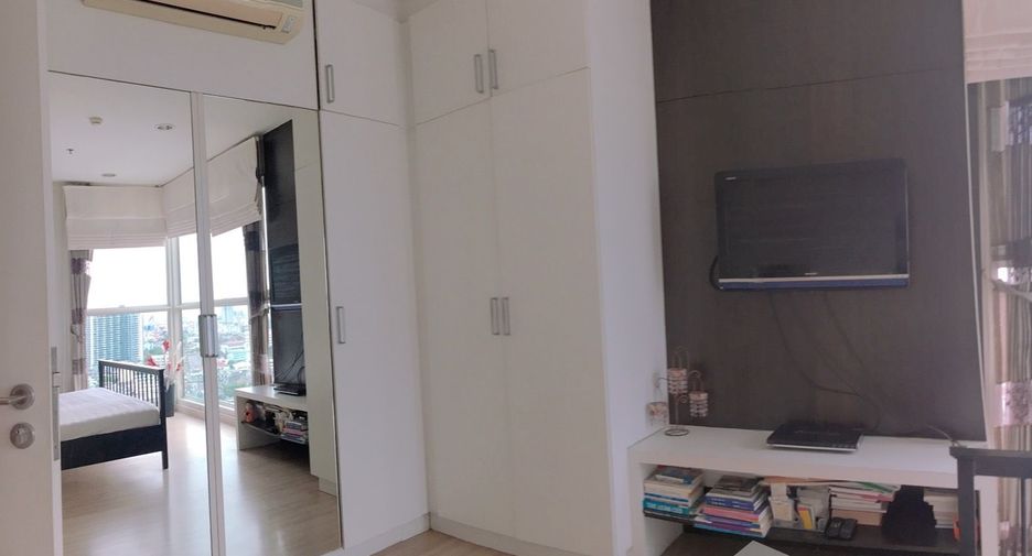 For sale 2 bedrooms condo in Khlong San, Bangkok