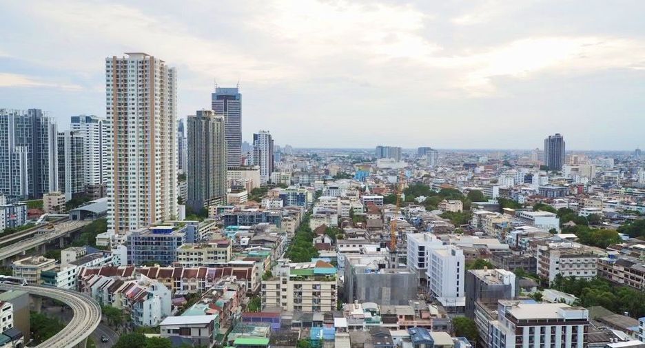 For sale 2 bedrooms condo in Khlong San, Bangkok