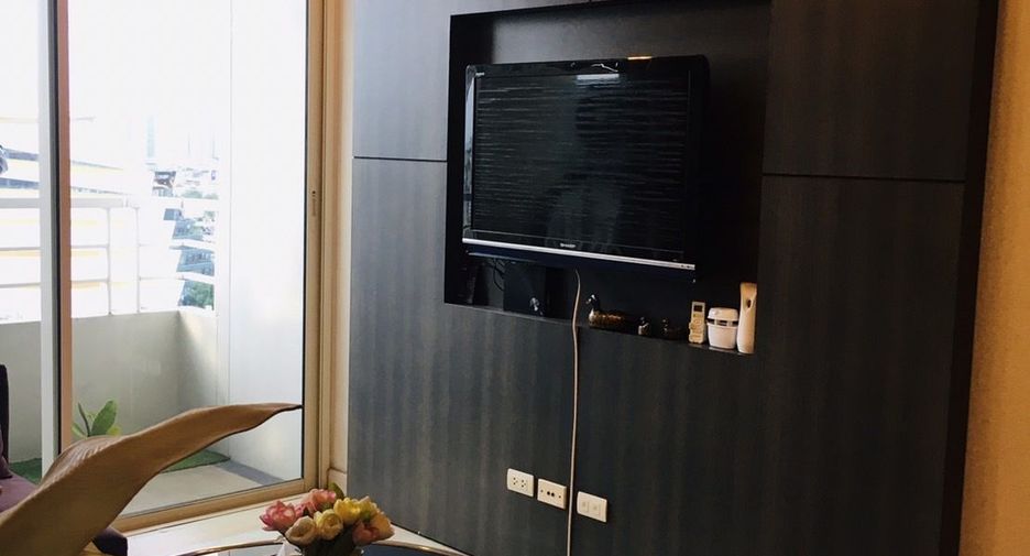 For sale 2 bedrooms condo in Khlong San, Bangkok