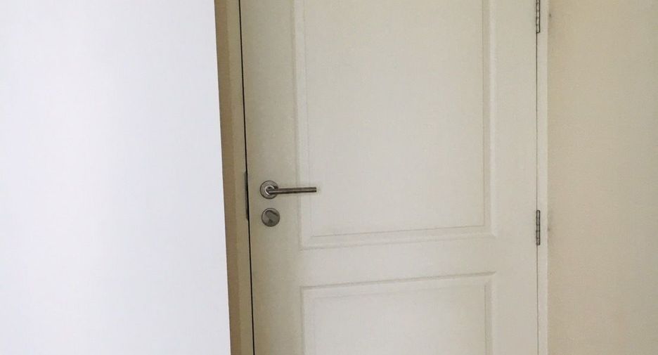 For sale 2 bedrooms condo in Khlong San, Bangkok