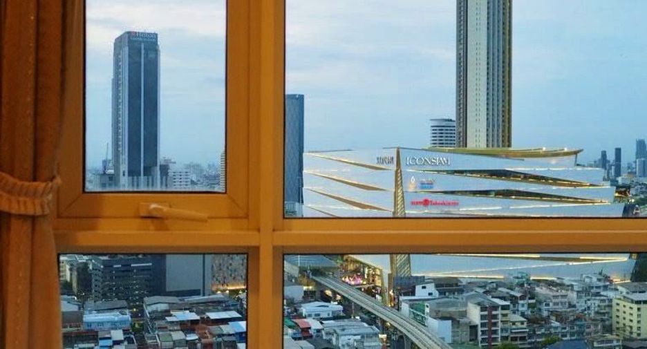 For sale 2 bedrooms condo in Khlong San, Bangkok