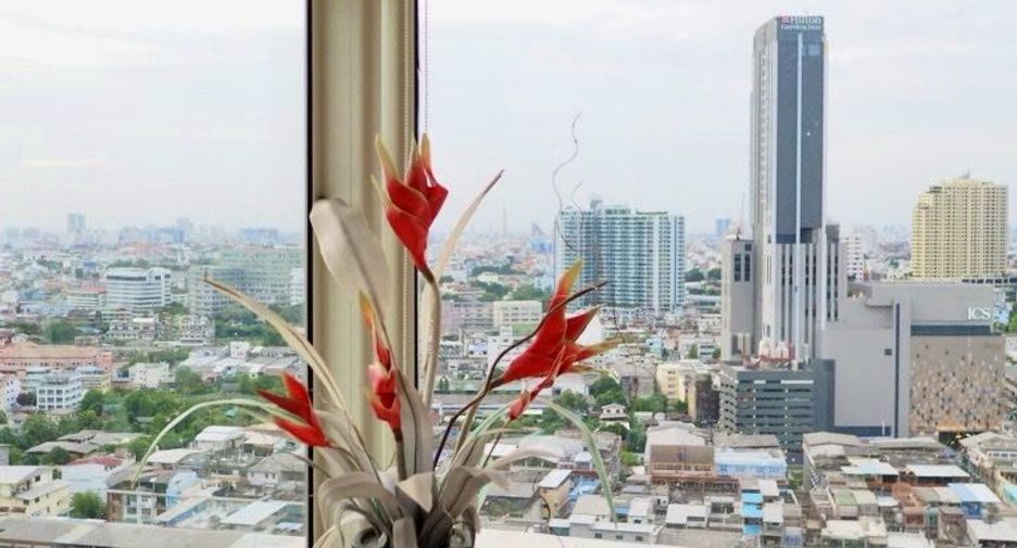 For sale 2 bedrooms condo in Khlong San, Bangkok