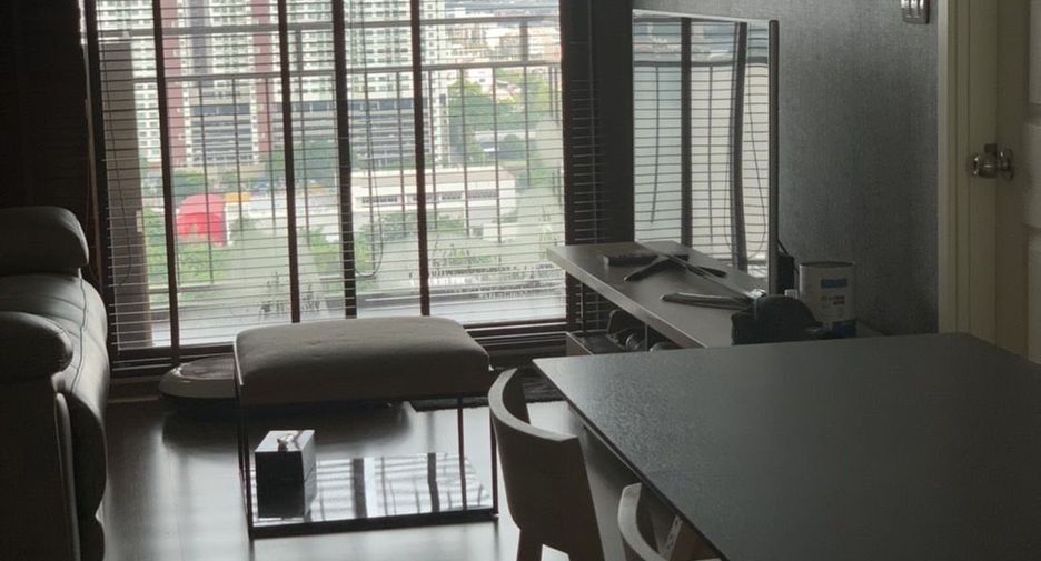 For sale 2 bedrooms condo in Yan Nawa, Bangkok