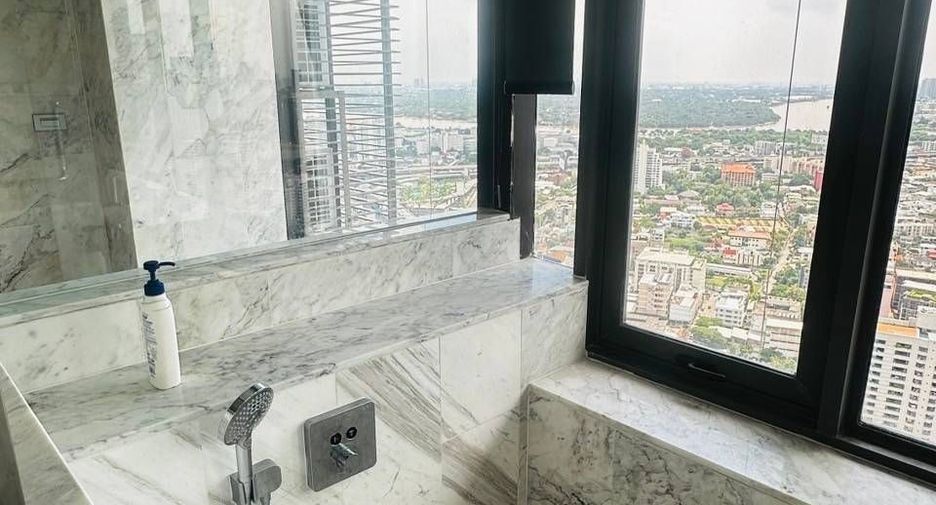 For sale 2 bedrooms condo in Sathon, Bangkok